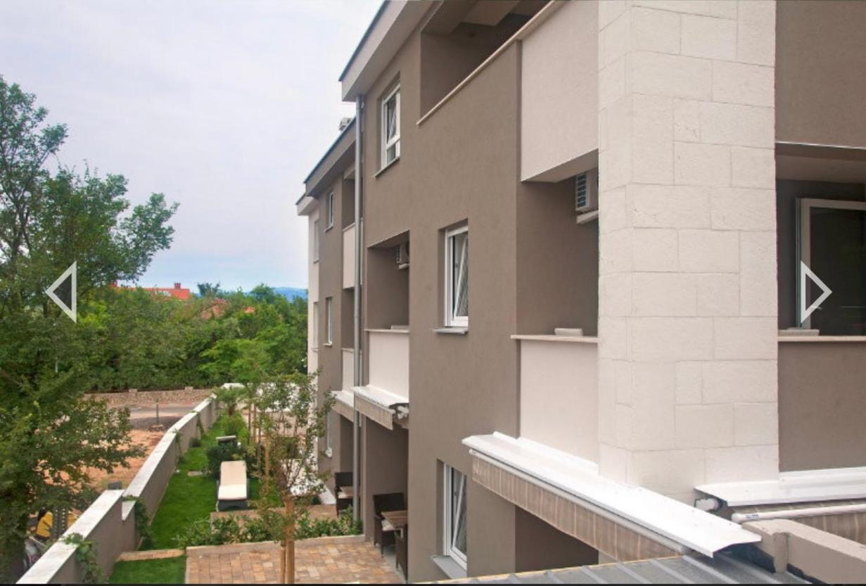 Daska Apartmani Njivice Exterior photo