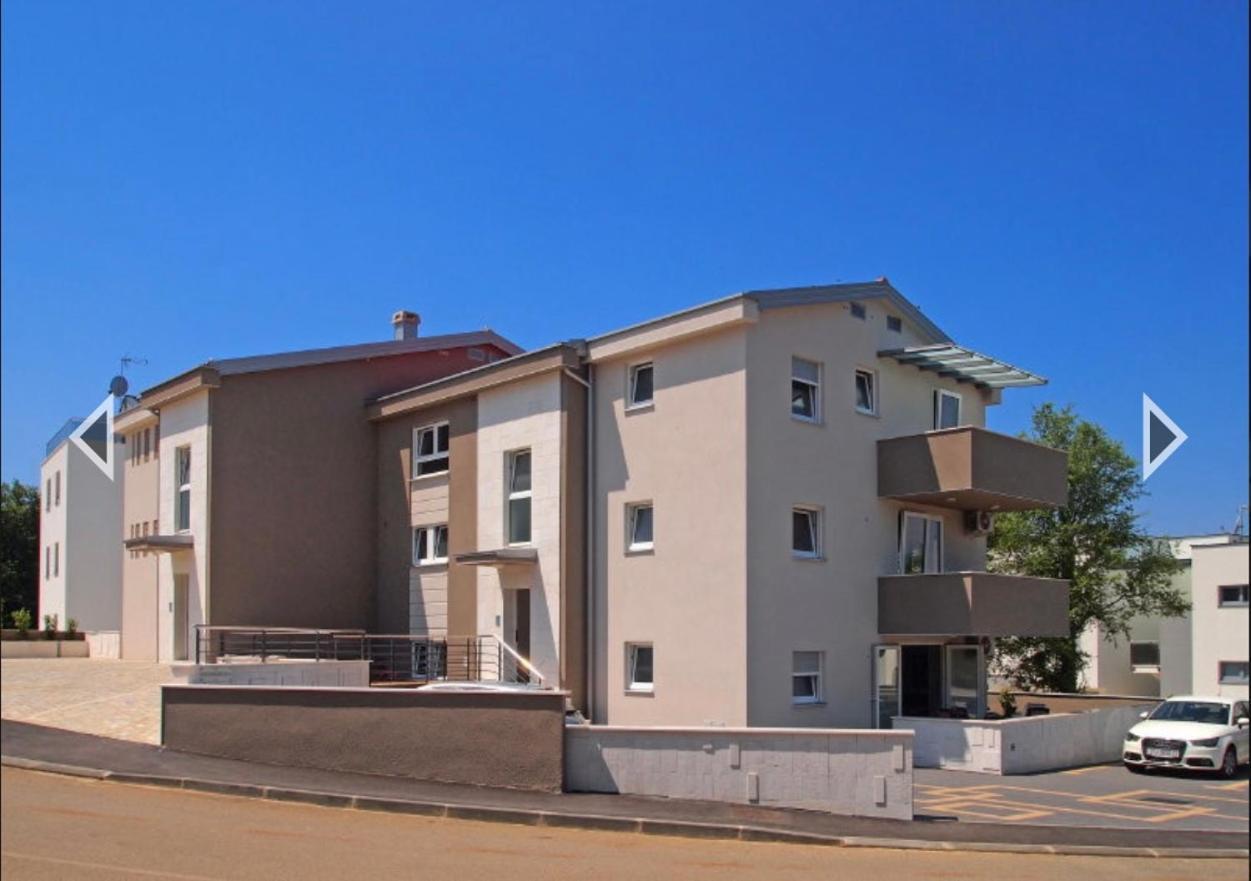 Daska Apartmani Njivice Exterior photo